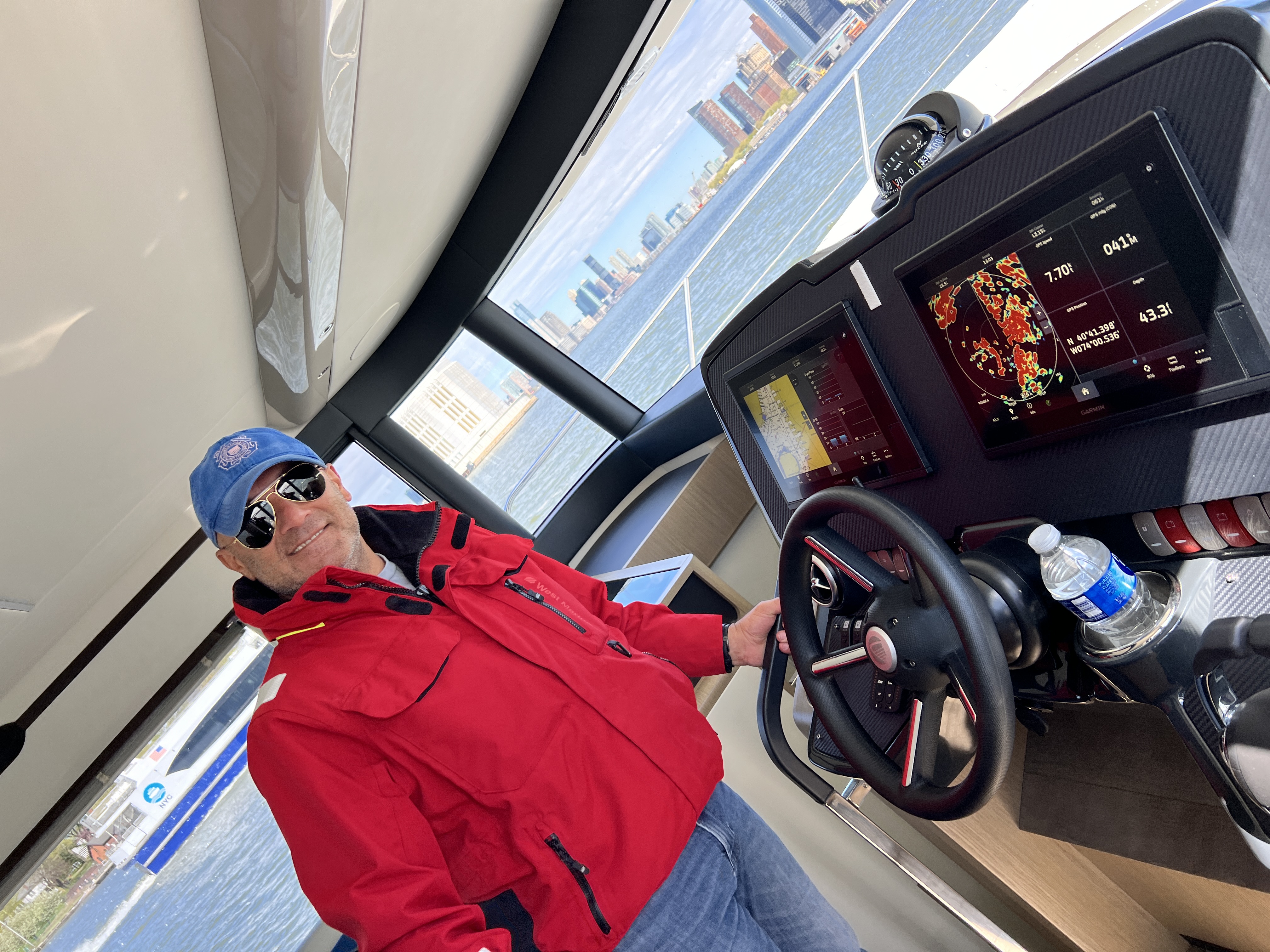 How Yacht Captains Can Find Jobs Online Without Agencies