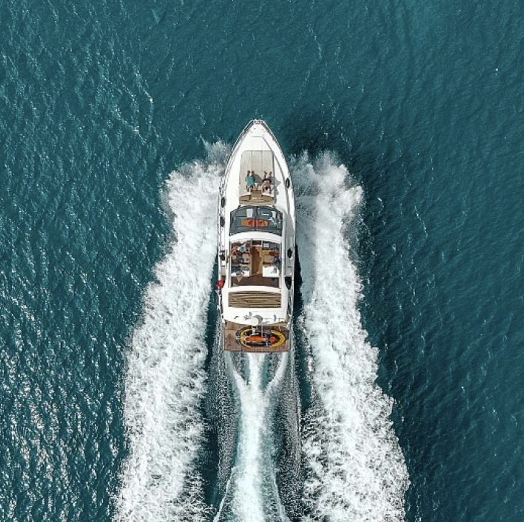 ⚓ What Customers Should Expect When Booking a Charter