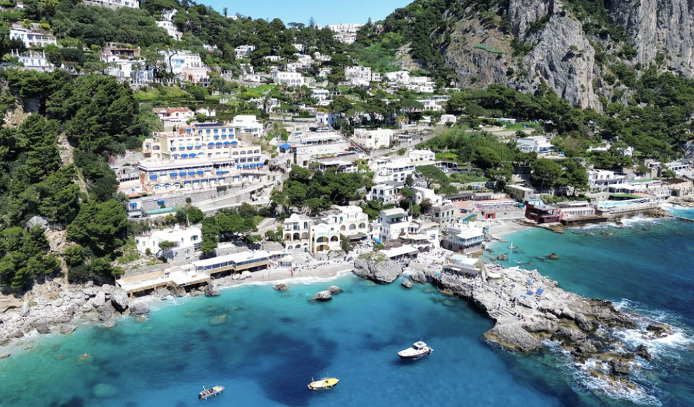 ⛵ Cruising to Capri: A Boater’s Guide to Italy’s Glamorous Island Escape